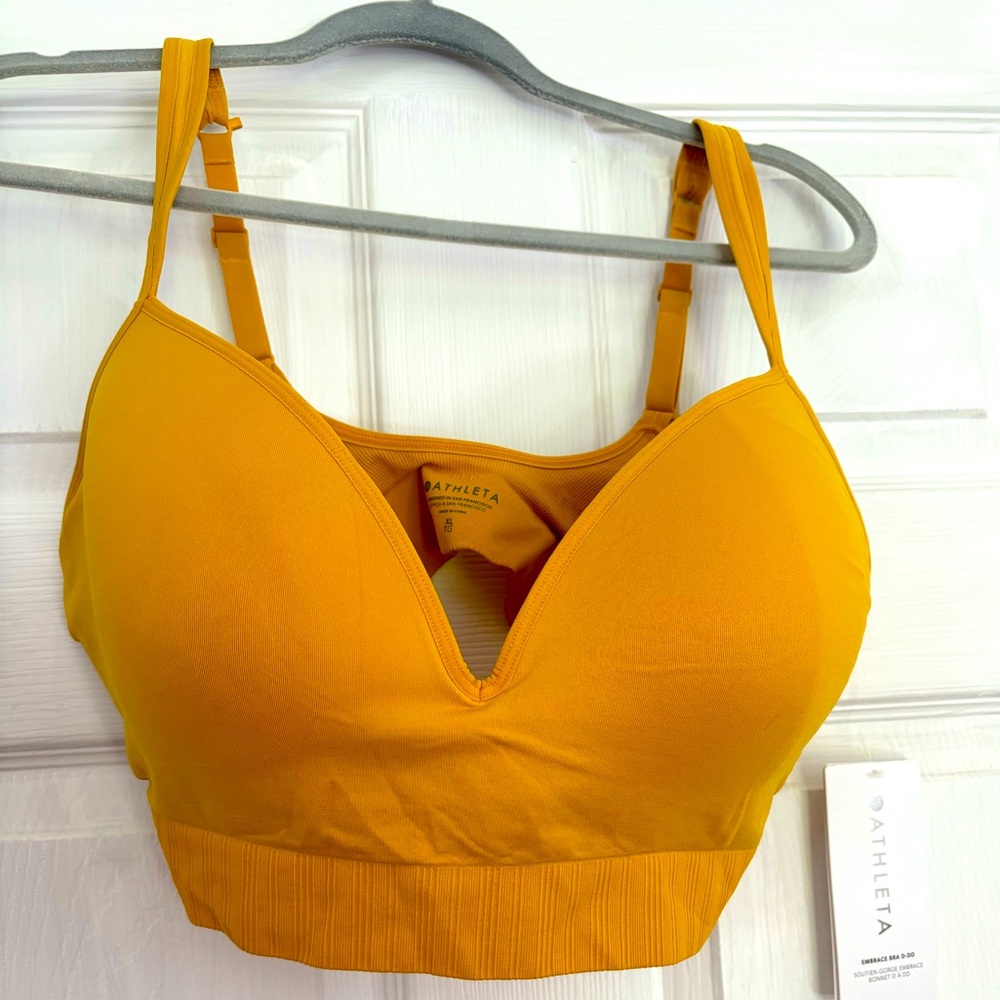 Athleta NWT EMBRACE BRA D-DD